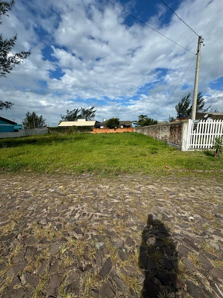 VENDA DE TERRENO EM ATLANTIDA SUL: 2ª foto da galeria de imagens do imóvel
