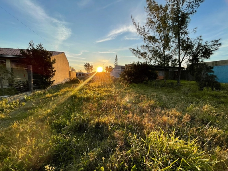 Terreno à venda em Atlântida Sul!: 3ª foto da galeria de imagens do imóvel