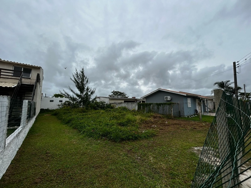 Terreno com Otima Localização!!: 1ª foto da galeria de imagens do imóvel