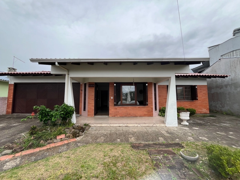 Casa à venda em Atlântida!: 2ª foto da galeria de imagens do imóvel