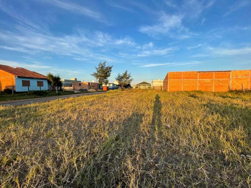 Terreno à venda em Atlântida Sul!: 3ª foto da galeria de imagens do imóvel