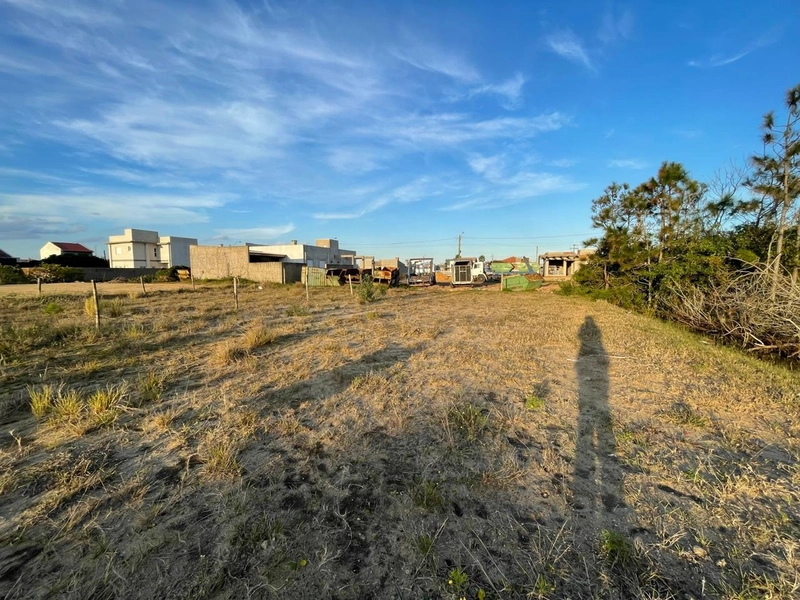 Terreno à venda em Atlântida Sul!: 1ª foto da galeria de imagens do imóvel