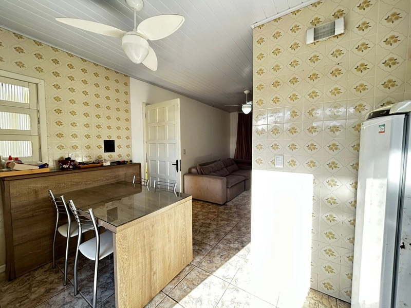 CASA A VENDA EM ATLÂNTIDA SUL A 450 METROS DO MAR!: 3ª foto da galeria de imagens do imóvel