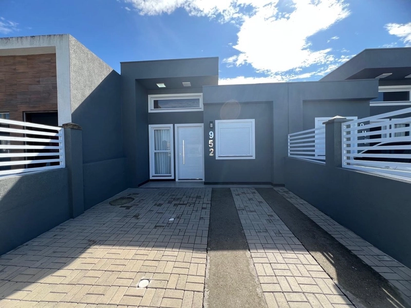Casa á venda em Capão da Canoa!: 2ª foto da galeria de imagens do imóvel