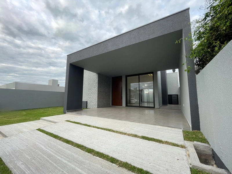 Casa à venda Atlandida Sul: 1ª foto da galeria de imagens do imóvel