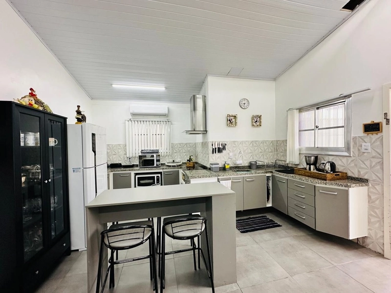 Casa à venda em Atlandida Sul: 6ª foto da galeria de imagens do imóvel