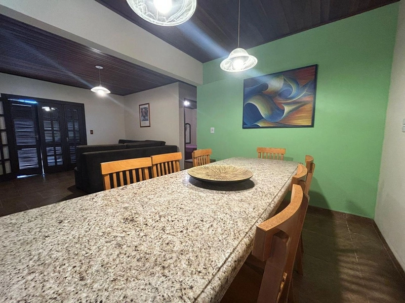 CASA A 450 METROS DO MAR, COM 2 TERRENOS!: 8ª foto da galeria de imagens do imóvel