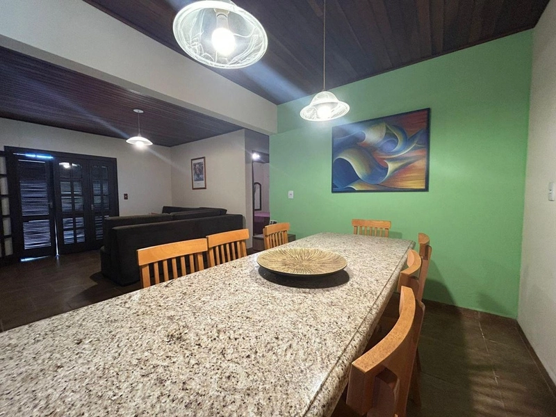 CASA A 450 METROS DO MAR, COM 2 TERRENOS!: 6ª foto da galeria de imagens do imóvel