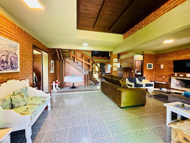Casa á venda em Xangri-Lá com dois terrenos!: 5ª foto da galeria de imagens do imóvel