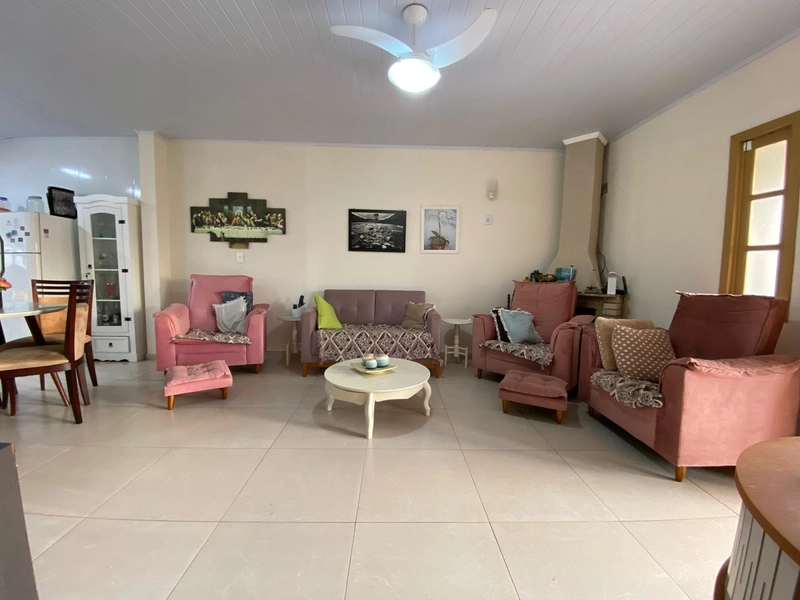 Casa à venda em Atlântida Sul!: 4ª foto da galeria de imagens do imóvel