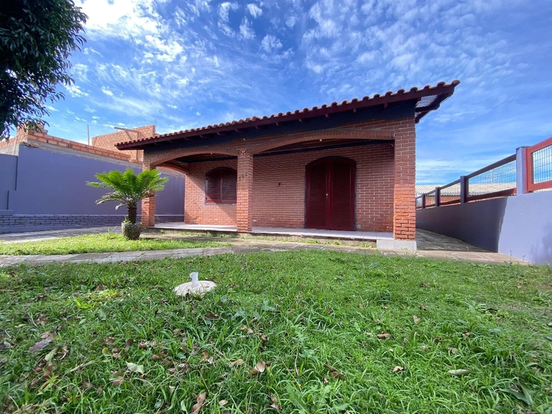 CASA À VENDA EM ATLÂNTIDA SUL!: 2ª foto da galeria de imagens do imóvel