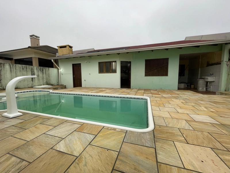 Casa a venda em Atlandida Sul !: 17ª foto da galeria de imagens do imóvel