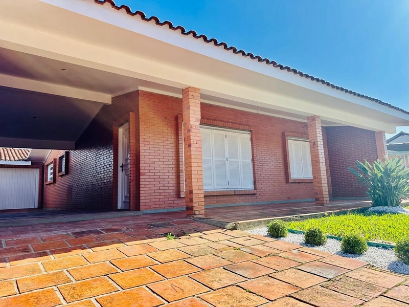 Casa à venda em Atlântida Sul!: 1ª foto da galeria de imagens do imóvel