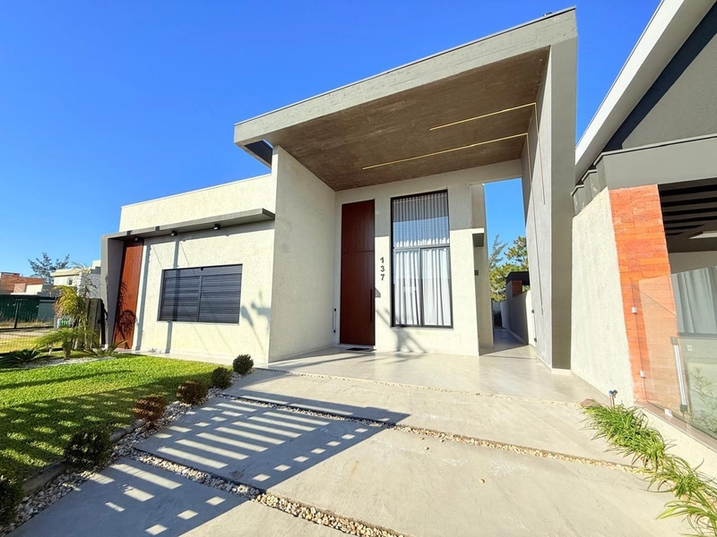 Casa á venda em Atlântida sul!!: 1ª foto da galeria de imagens do imóvel