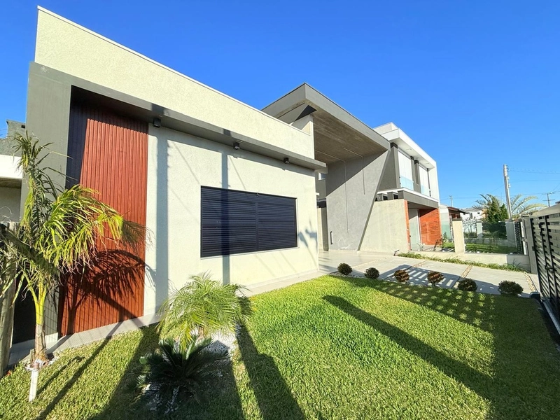 Casa á venda em Atlântida sul!!: 2ª foto da galeria de imagens do imóvel
