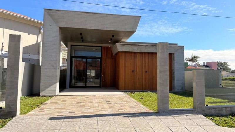 Casa 01 Quadra do Mar em Xangri-lá: 1ª foto da galeria de imagens do imóvel