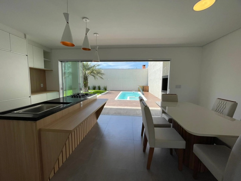 Casa à venda em Atlântida Sul!: 5ª foto da galeria de imagens do imóvel