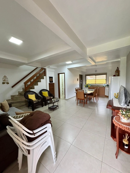 Sobrado em Xangrilá: 3ª foto da galeria de imagens do imóvel