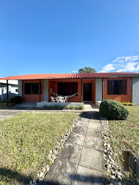 Casa à venda em Atlântida!!: 2ª foto da galeria de imagens do imóvel