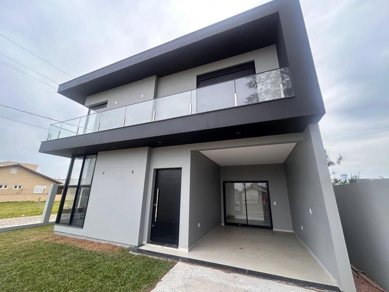 Sobrado à venda em Atlântida Sul: 3ª foto da galeria de imagens do imóvel