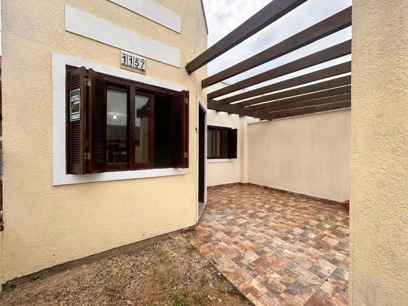 Geminado à venda em Atlântida Sul: 2ª foto da galeria de imagens do imóvel