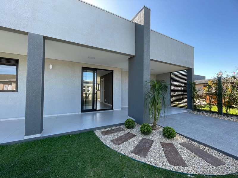 Casa à venda em Atlântida Sul!: 3ª foto da galeria de imagens do imóvel