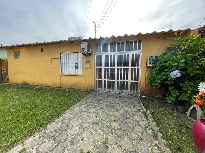 Casa à venda em Atlântida Sul!