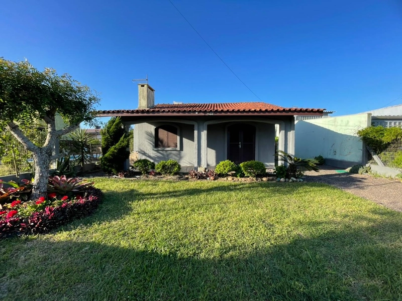 Casa à venda em Atlântida Sul!