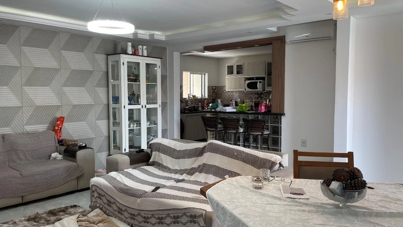 Casa com piscina à venda no centro de Imbé!: 5ª foto da galeria de imagens do imóvel