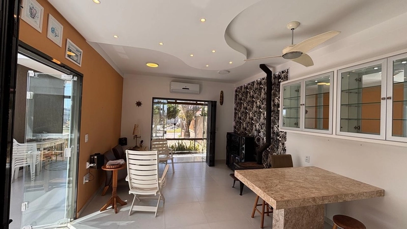 Casa no centro de Imbé!: 3ª foto da galeria de imagens do imóvel