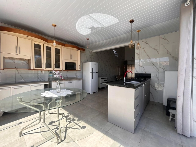 Casa a poucos metros do mar em Atlântida Sul!: 9ª foto da galeria de imagens do imóvel