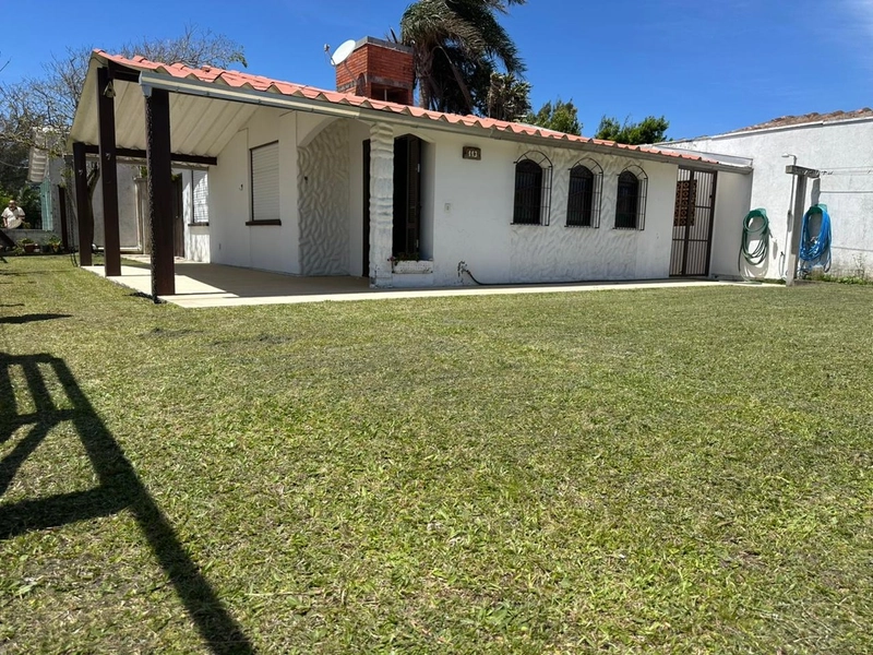 Casa em bairro Atlântida Sul!: 2ª foto da galeria de imagens do imóvel