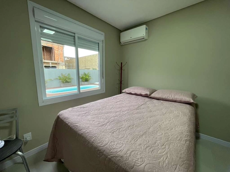 Casa em Atlântida Sul: 17ª foto da galeria de imagens do imóvel