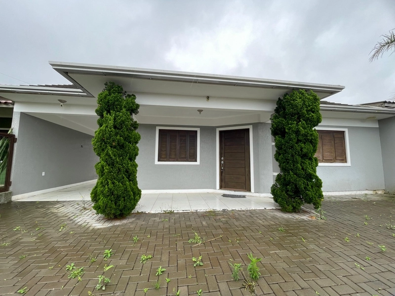 Casa à venda em Atlântida Sul!: 2ª foto da galeria de imagens do imóvel