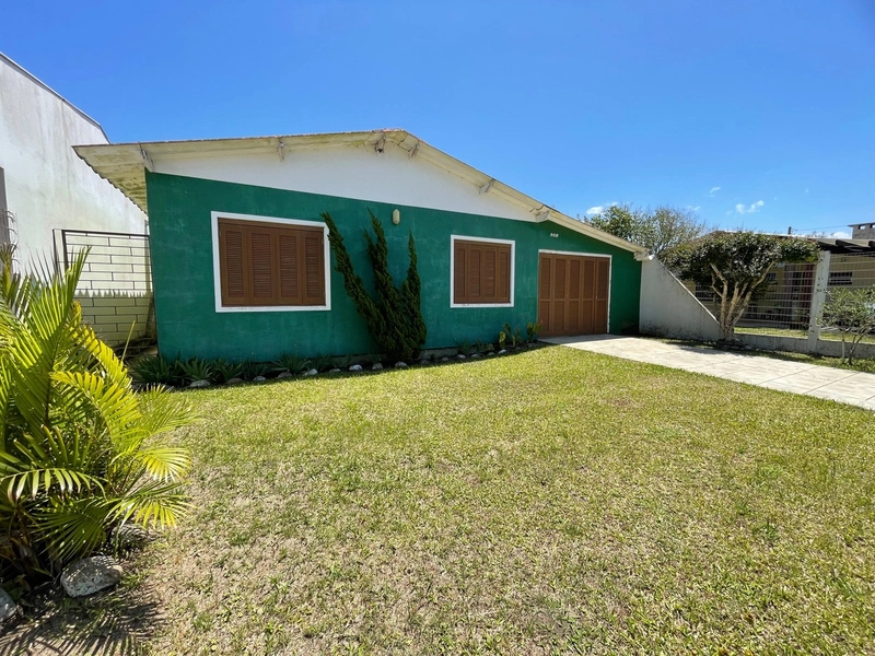 Casa à venda em Atlântida Sul!: 3ª foto da galeria de imagens do imóvel