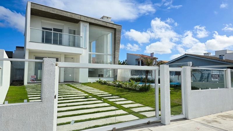 Linda casa em Xangrilá: 2ª foto da galeria de imagens do imóvel