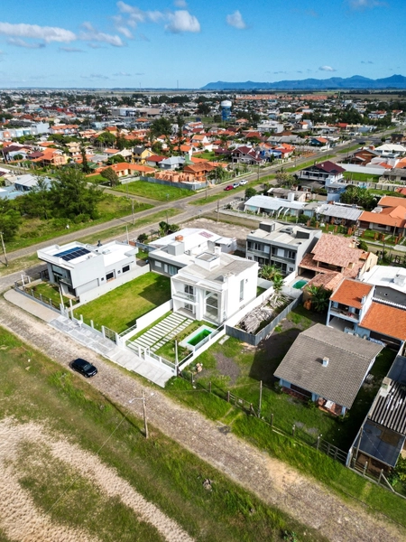 Linda casa em Xangrilá: 3ª foto da galeria de imagens do imóvel