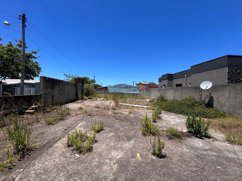 Terreno em Xangrilá: 1ª foto da galeria de imagens do imóvel