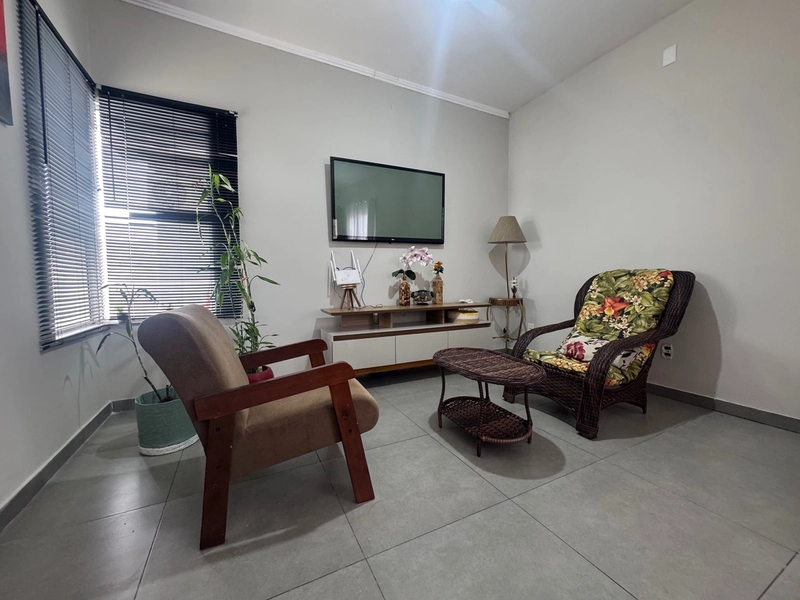 Casa de esquina em Atlântida Sul: 13ª foto da galeria de imagens do imóvel