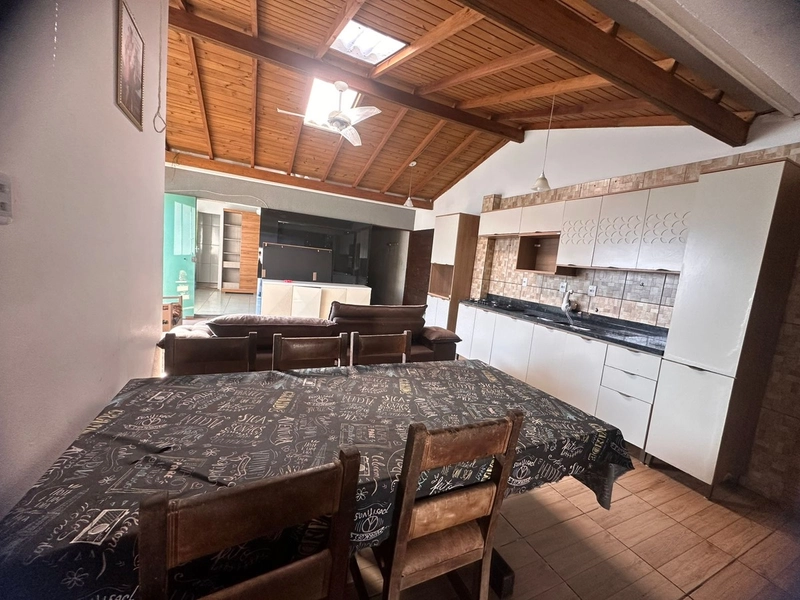 Casa a venda em Capão Novo!: 3ª foto da galeria de imagens do imóvel