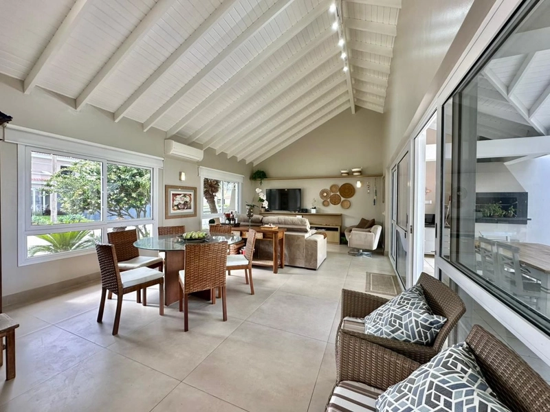 Casa à venda no condomínio Villas Resort!: 4ª foto da galeria de imagens do imóvel