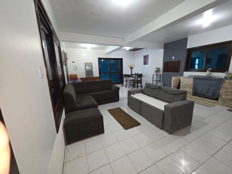 Casa no centro de Imbé!: 6ª foto da galeria de imagens do imóvel