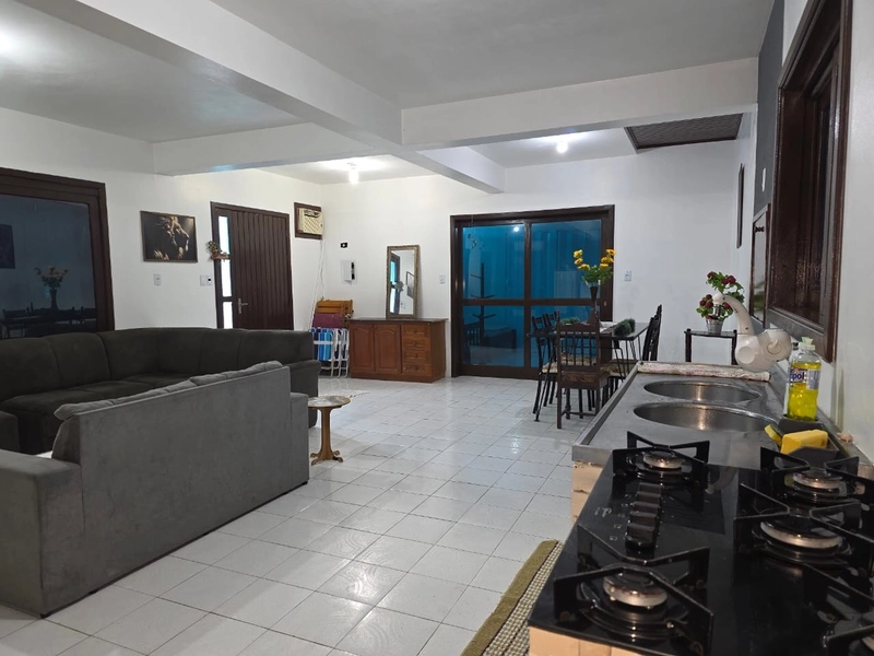 Casa no centro de Imbé!: 7ª foto da galeria de imagens do imóvel