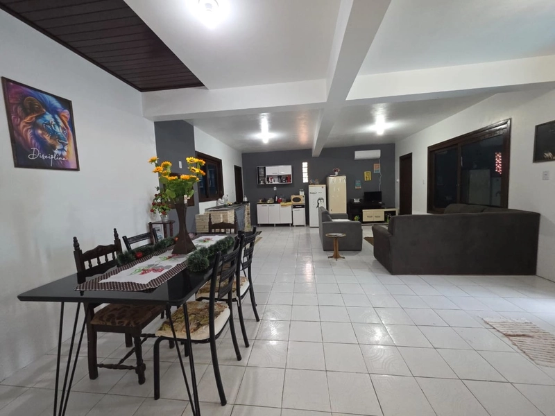 Casa no centro de Imbé!: 10ª foto da galeria de imagens do imóvel