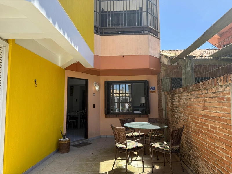 Sobrado a venda 50 metros do mar: 6ª foto da galeria de imagens do imóvel