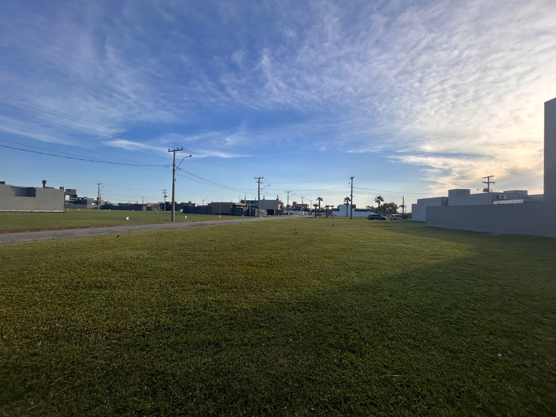 Terreno no Santorini: 2ª foto da galeria de imagens do imóvel