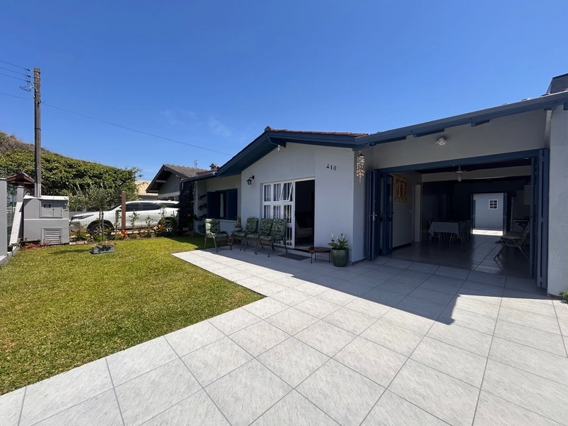 Casa a poucos metros do mar em Atlântida Sul!: 3ª foto da galeria de imagens do imóvel