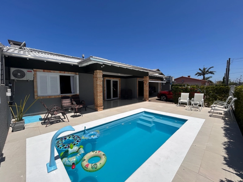 Casa à venda em Xangrilá!