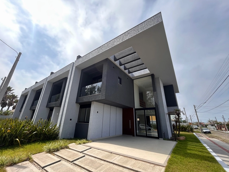 Sobrado de esquina em Xangrilá!: 5ª foto da galeria de imagens do imóvel