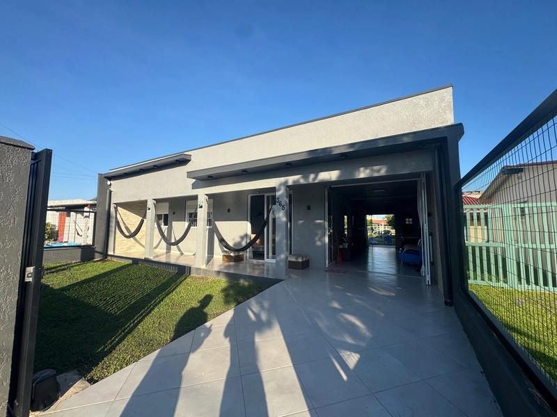 Vende Casa em Atlantida Sul: 3ª foto da galeria de imagens do imóvel